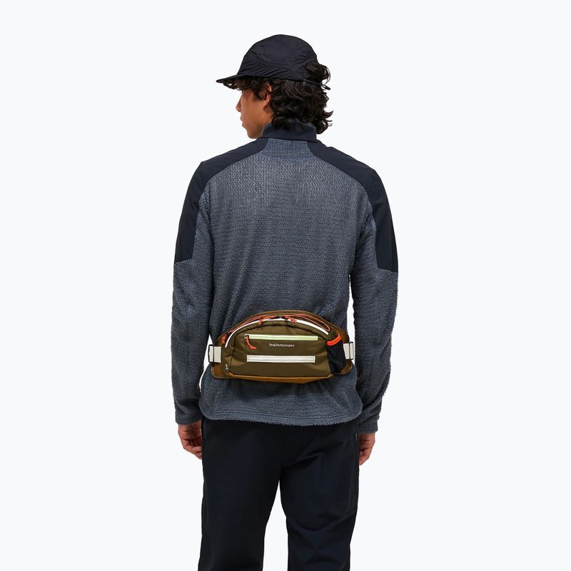 Saszetka nerka Peak Performance Trail Hip meadow moss 5