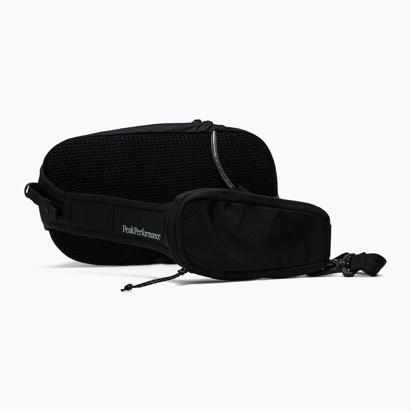 Saszetka nerka Peak Performance Outdoor Slingbag 4,5 l black 2
