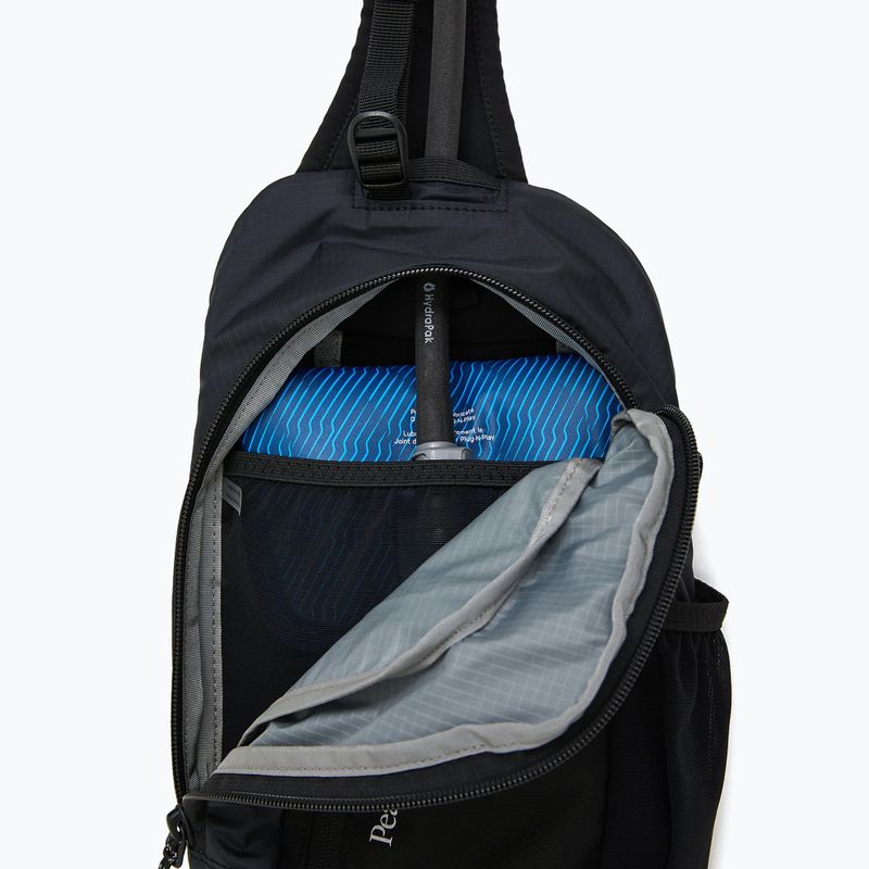 Saszetka nerka Peak Performance Outdoor Slingbag 4,5 l black 5