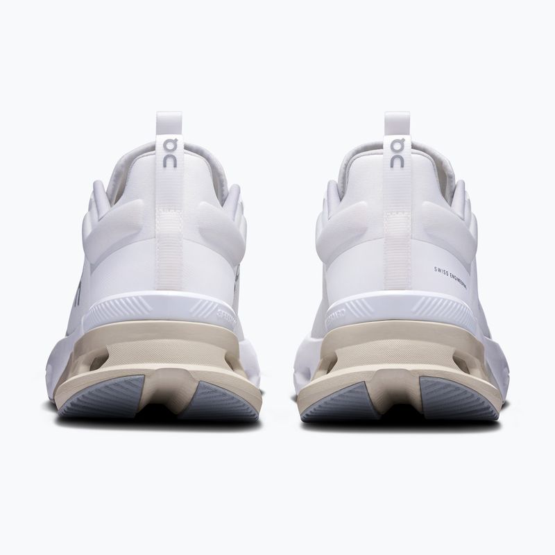 Buty treningowe damskie On Running Cloudnova X white/glacier 4