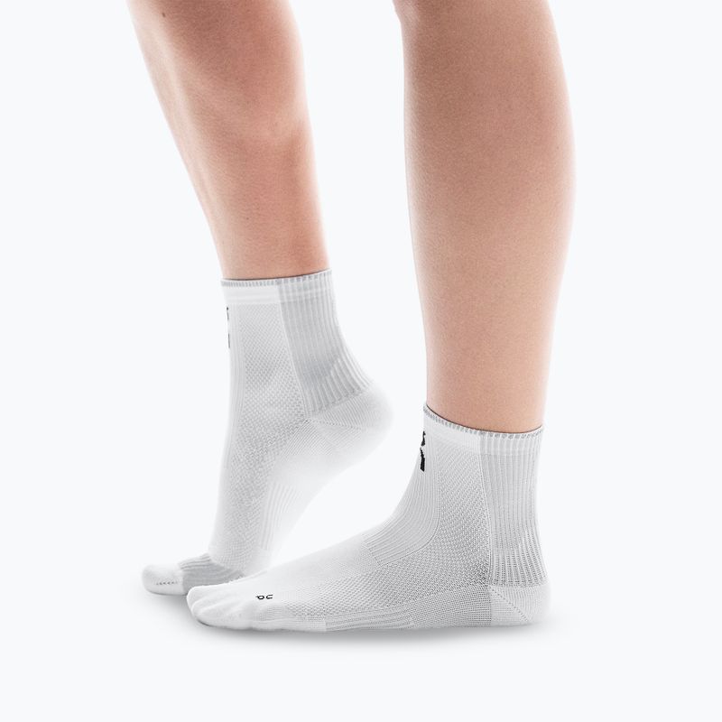 Skarpety On Performance Run Mid white/glacier 2