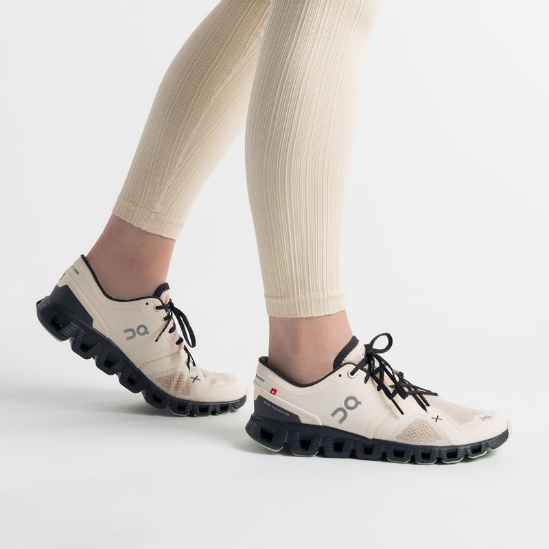 Buty do biegania damskie On Cloud X 3 fawn/magnet 2