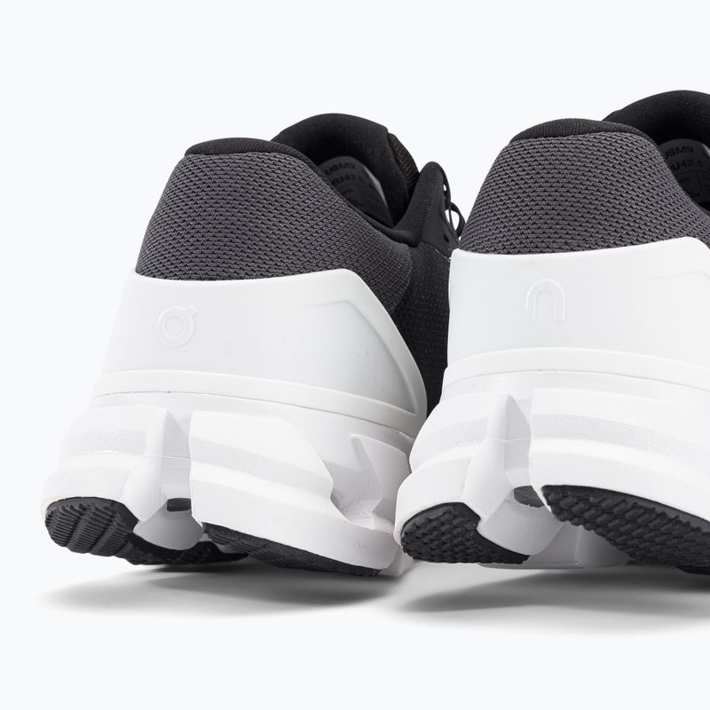 Buty do biegania męskie On Cloudflyer 4 black/white 9