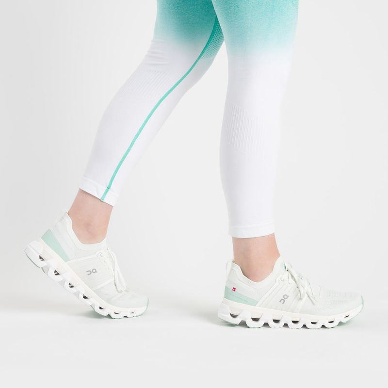 Buty do biegania damskie On Cloudswift 3 ivory/creek 2