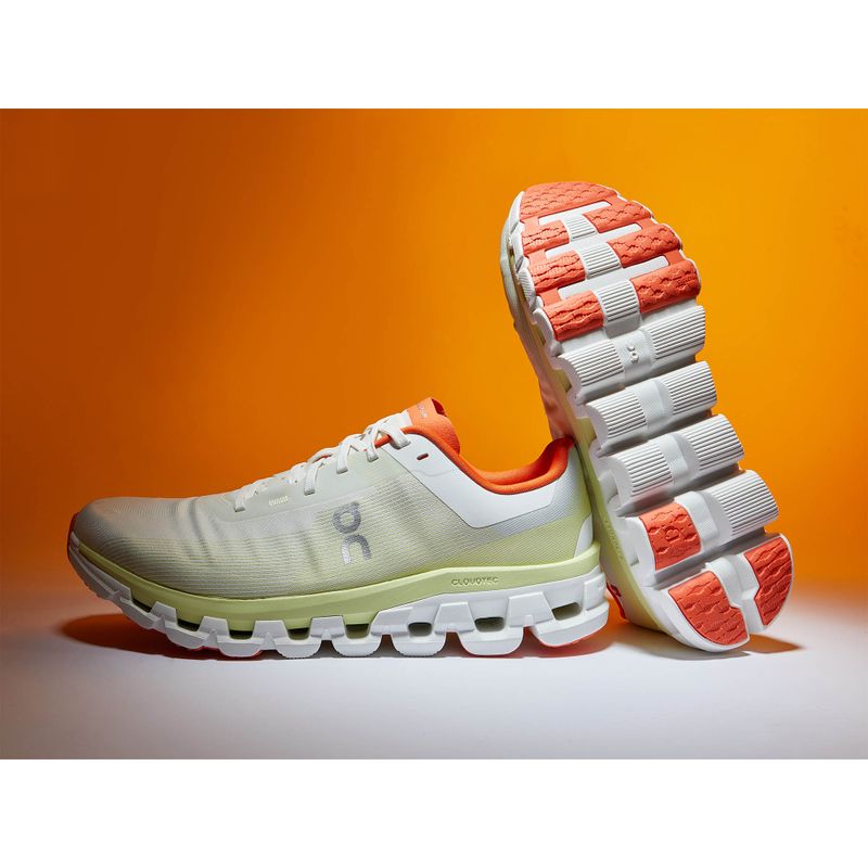Buty do biegania męskie On Cloudflow 4 white/hay 9