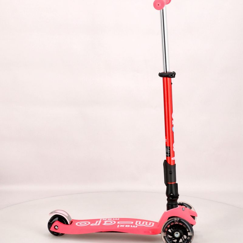 Hulajnoga trójkołowa dziecięca Micro Maxi Deluxe Foldable LED bright coral 10