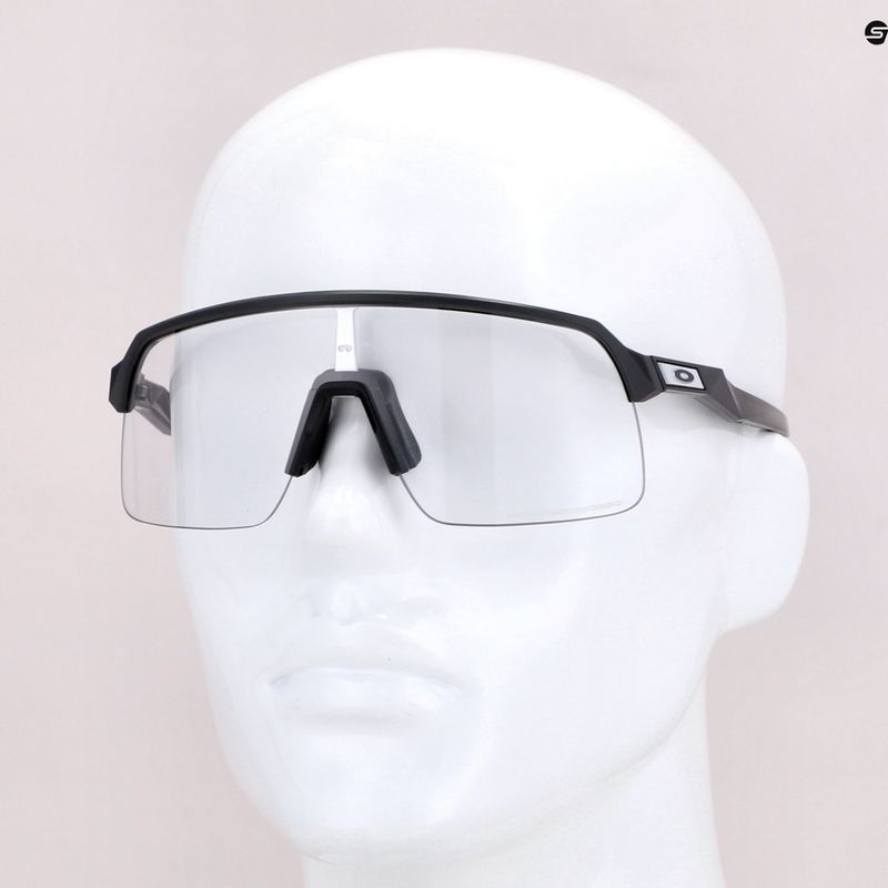 Okulary przeciwsłoneczne Oakley Sutro Lite matte carbon/clear photochromic 12