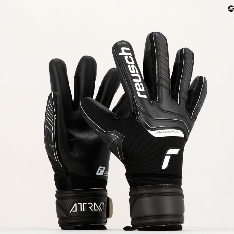 Rękawice bramkarskie Reusch Attrakt Infinity Finger Support 2022 black 10