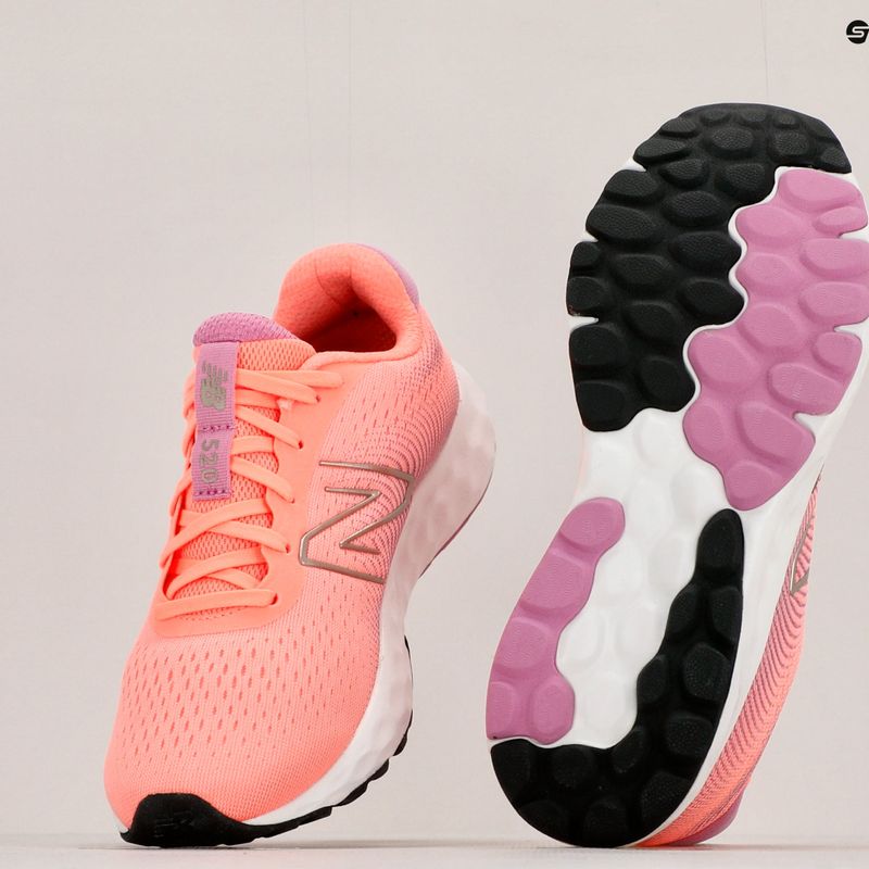 Buty do biegania damskie New Balance Fresh Foam 520 v8 pink 18