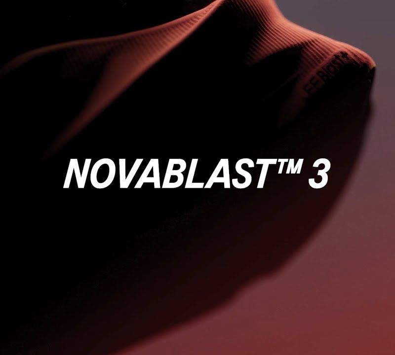 Buty do biegania męskie ASICS Novablast 3 french blue/storm blue 18