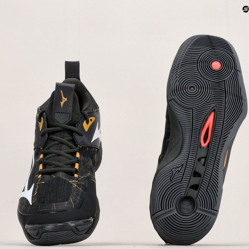 Buty do siatkówki męskie Mizuno Wave Momentum 2 black oyster/mp gold/inrongat 12