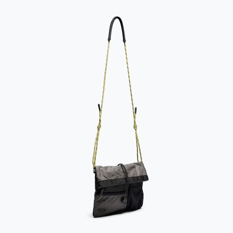 Saszetka Oakley Reserve 2 l Granite Gray 3