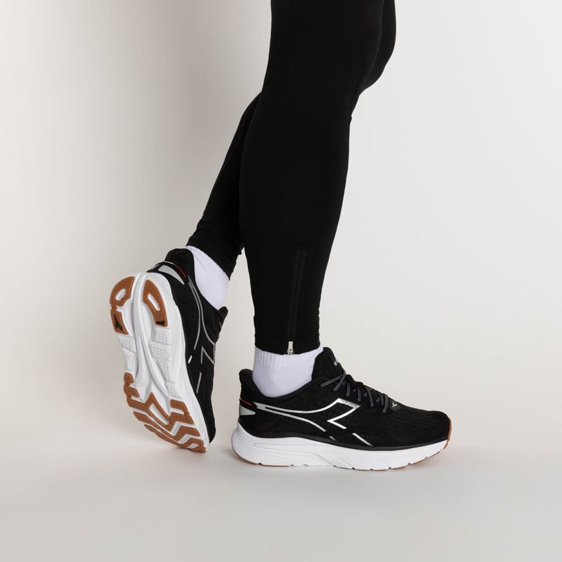 Buty do biegania męskie Diadora Equipe Nucleo czarne DD-101.179094-C3513 3