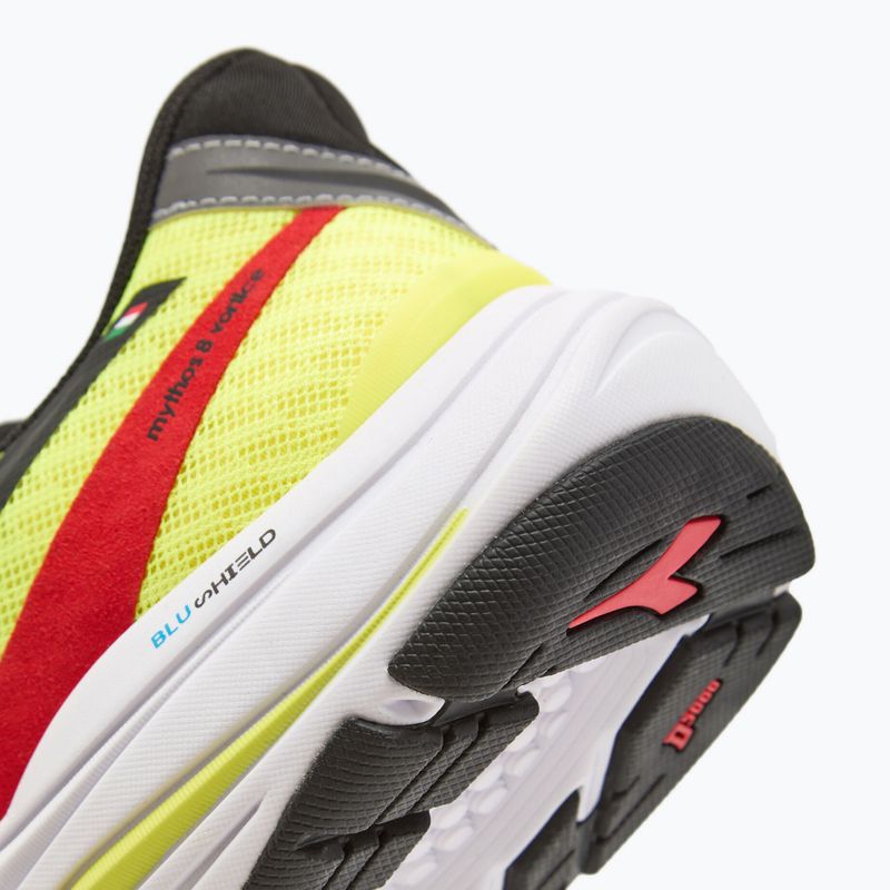 Buty do biegania męskie Diadora Mythos Blushield 8 Vortice żółte DD-101.179087-D0273 16