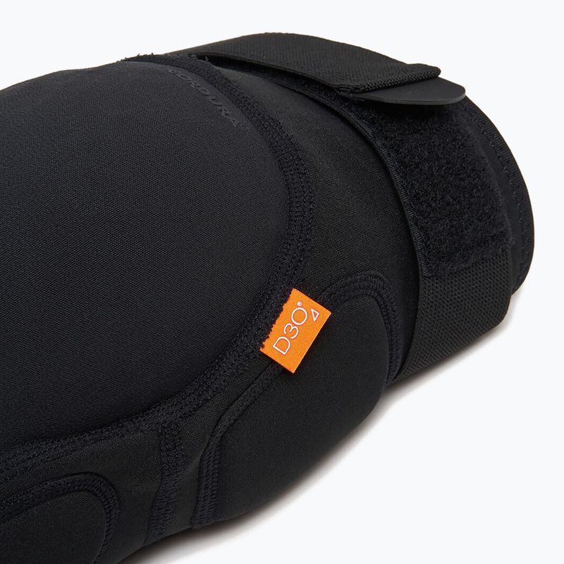 Ochraniacze rowerowe na kolana Oakley Drop In D3O Knee blackout 2