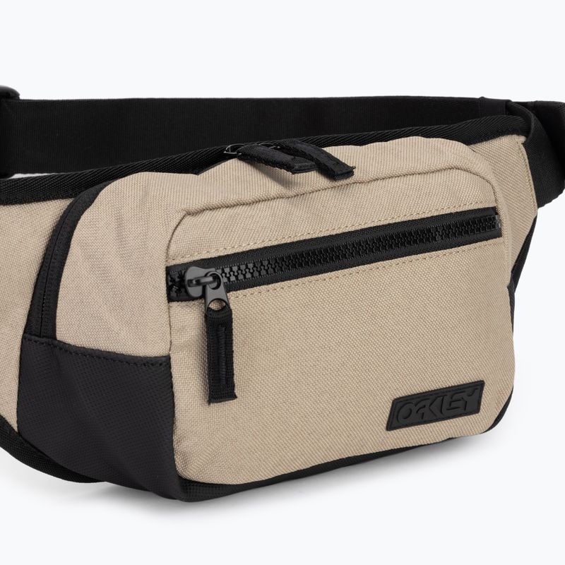 Saszetka nerka Oakley Transit Belt 2 l pebble 3