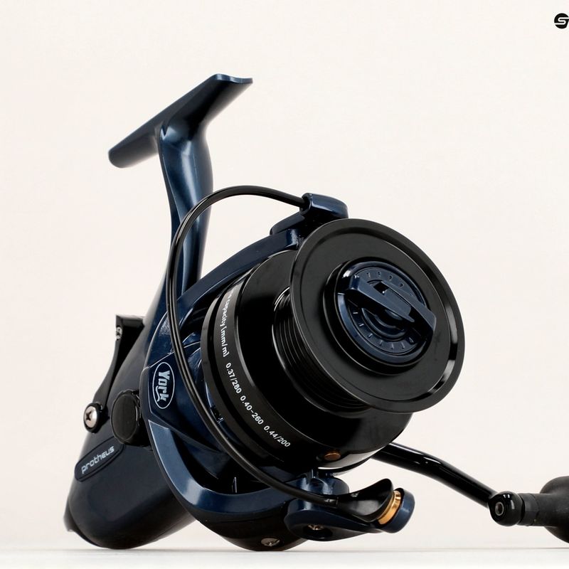 Kołowrotek gruntowy York Protheus czarny 5