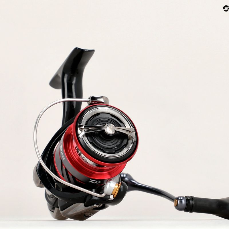 Kołowrotek spinningowy Daiwa Ninja czarny/czerwony 5