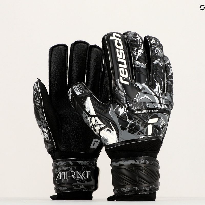 Rękawice bramkarskie Reusch Attrakt Resist Finger Support black 9