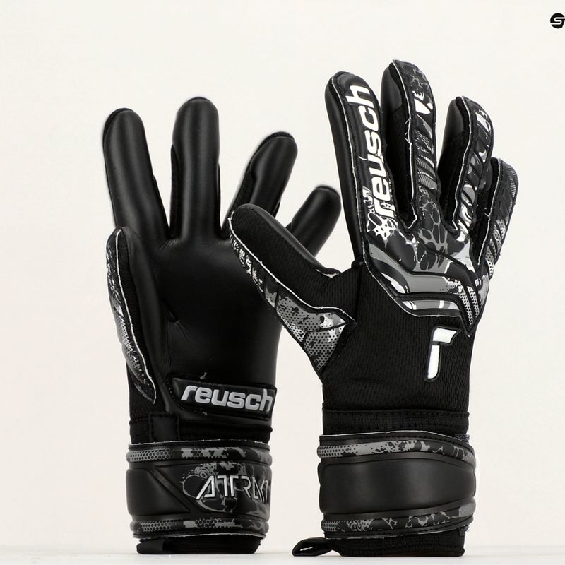 Rękawice bramkarskie dziecięce Reusch Attrakt Infinity black 9