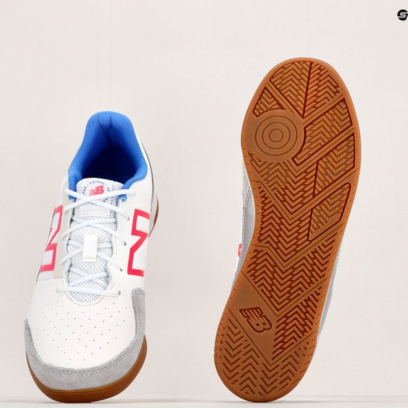 Buty piłkarskie dziecięce New Balance Audazo V6 Command JNR IN white 17