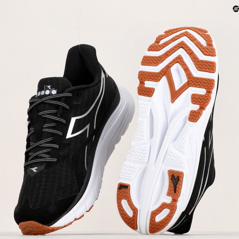Buty do biegania męskie Diadora Equipe Nucleo czarne DD-101.179094-C3513 18