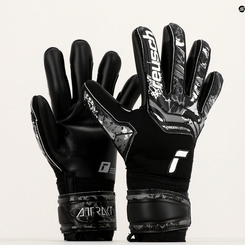 Rękawice bramkarskie Reusch Attrakt Infinity Finger Support black 9