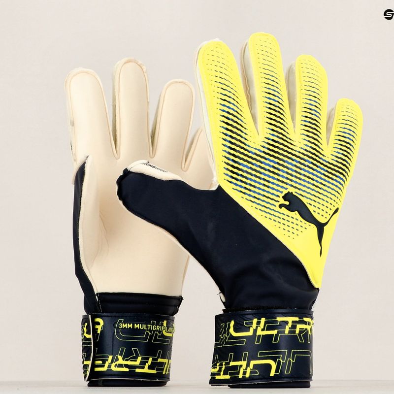 Rękawice bramkarskie PUMA Ultra Protect 3 RC parisian night/fizzy light 7