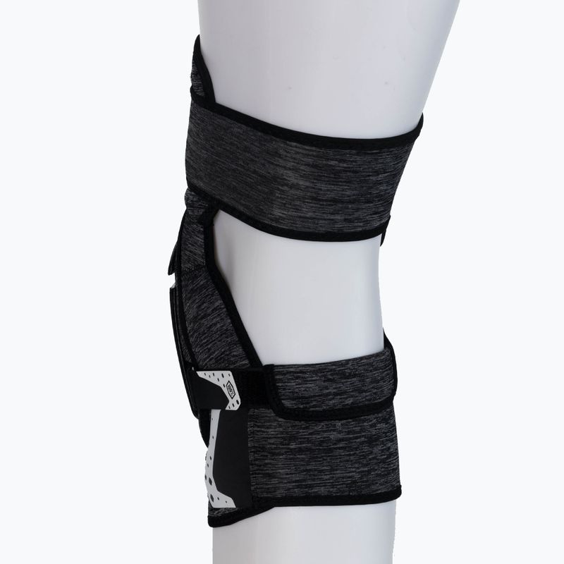 Ochraniacze rowerowe na kolana 100% Fortis Knee Guard grey heather/black 3
