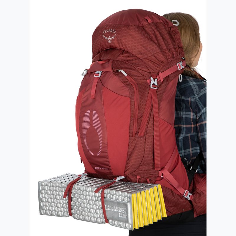 Plecak trekkingowy damski Osprey Aura AG 65 l M-L berry sorbet red 11