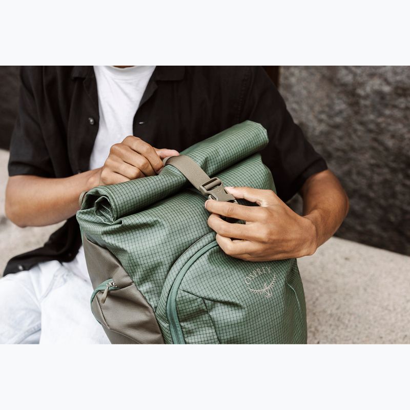 Plecak miejski Osprey Transporter Roll Top 30 l pine leaf 19
