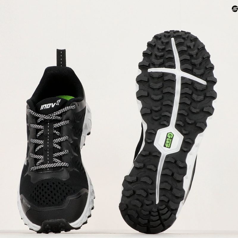Buty do biegania męskie Inov-8 Parkclaw G280 black/white 20