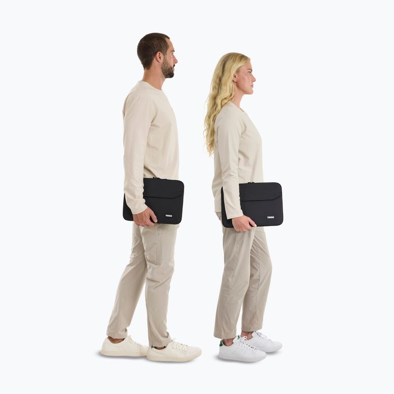 Pokrowiec na MacBook Pro 14" Thule Lithos Sleeve black 10