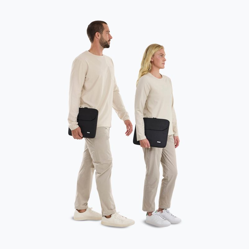 Pokrowiec na MacBook Air 15" Thule Lithos Sleeve black 10