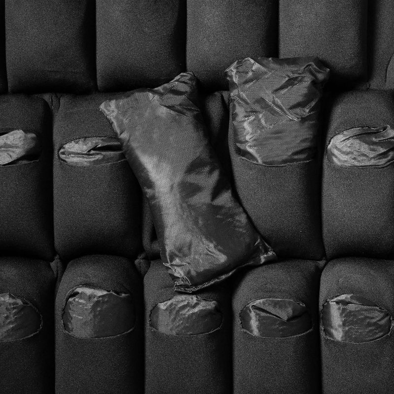 Kamizelka treningowa z obciążeniem GymBeam 20 kg black 5