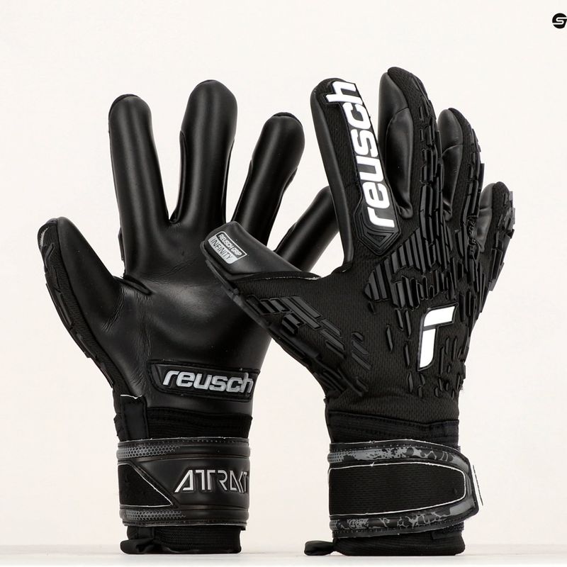 Rękawice bramkarskie Reusch Attrakt Freegel Infinity Finger Support black 9