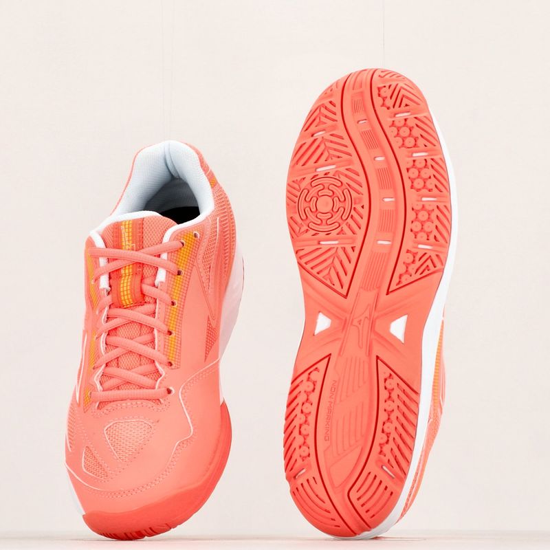 Buty do tenisa damskie Mizuno Break Shot 4 AC candy coral/white/fusion coral 12