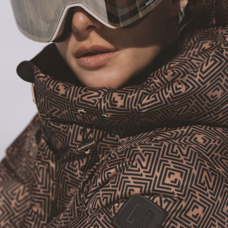 Kurtka narciarska damska Nikkie Newport Logo camel 9