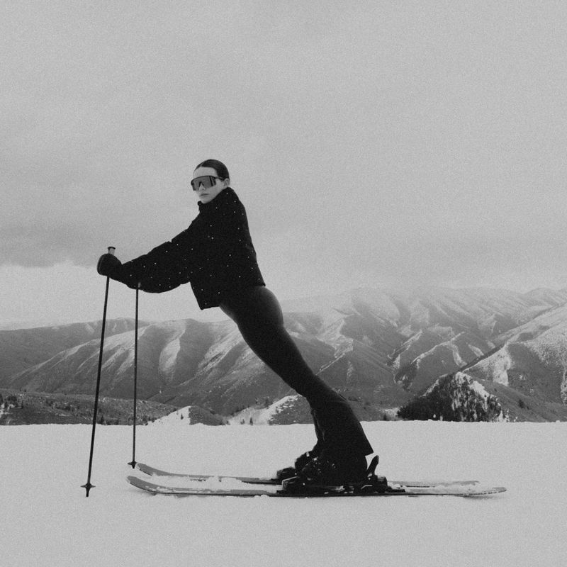 Kurtka damska Nikkie Gumeko Ski black 9