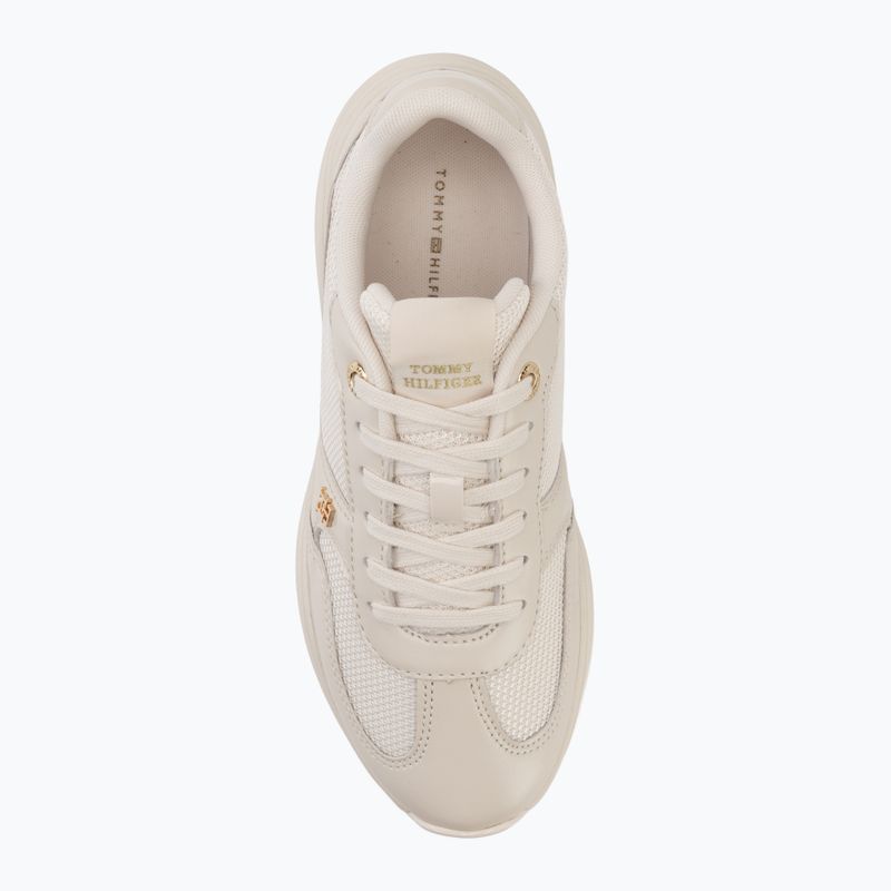 Buty damskie Tommy Hilfiger ModernRunner Shiny Leather soft cream 5