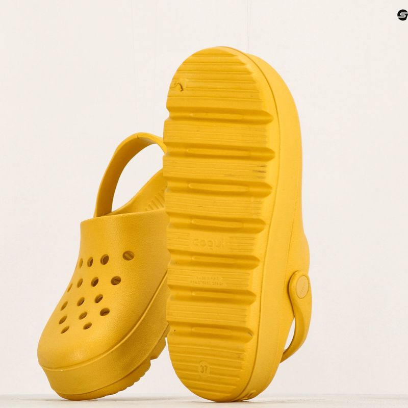 Klapki damskie Coqui Niko mustard 15