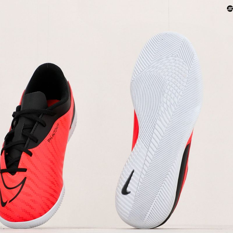 Buty piłkarskie dziecięce Nike JR Phantom GX Club IC GS bright crimson/black/white 8