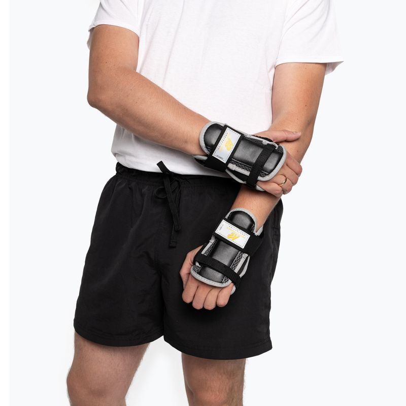 Ochraniacze na nadgarstki K2 Performance black/anthracite 9