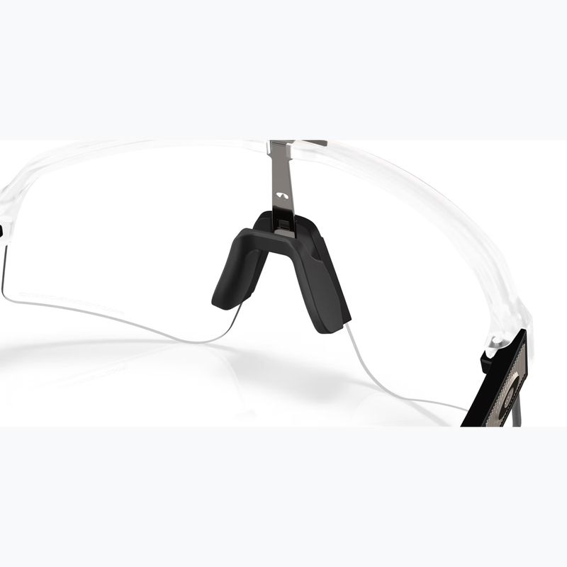 Okulary przeciwsłoneczne Oakley Sutro Lite Sweep matte clear/clear to black iridium photochromic 7