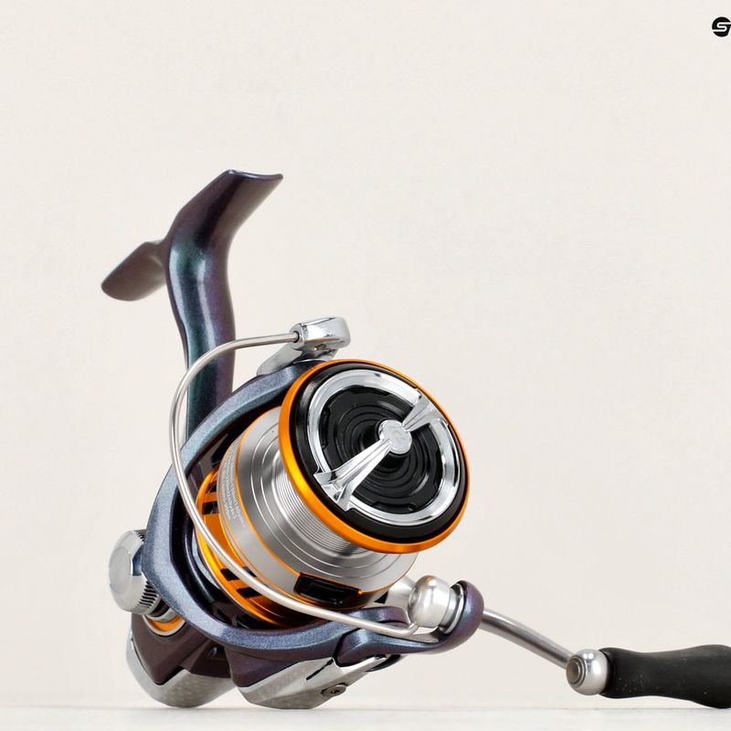 Kołowrotek spinningowy Daiwa 18 Regal LT 7