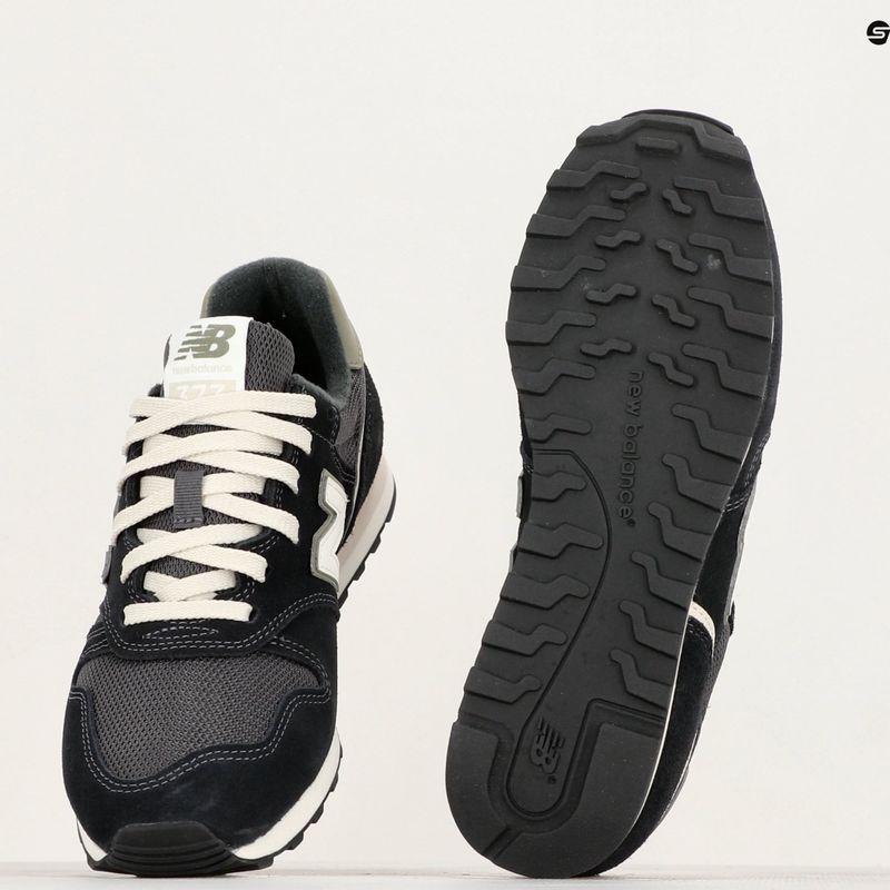 Buty New Balance 373's V2 black 8