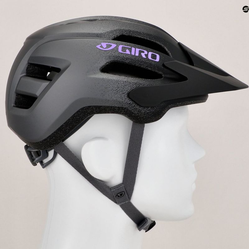 Kask rowerowy Giro Fixture II W matte black titanium fade 8