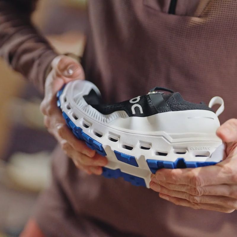 Buty do biegania damskie On Running Cloudultra 2 heather/iron 10