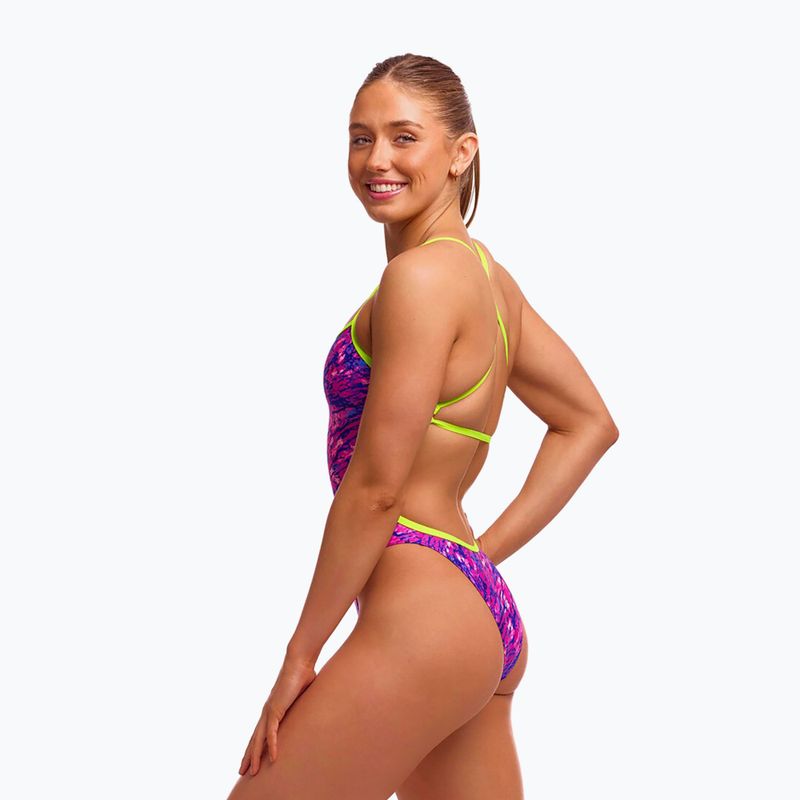 Strój pływacki jednoczęściowy damski Funkita Strapped Cut Away One Piece sweet scaley 2