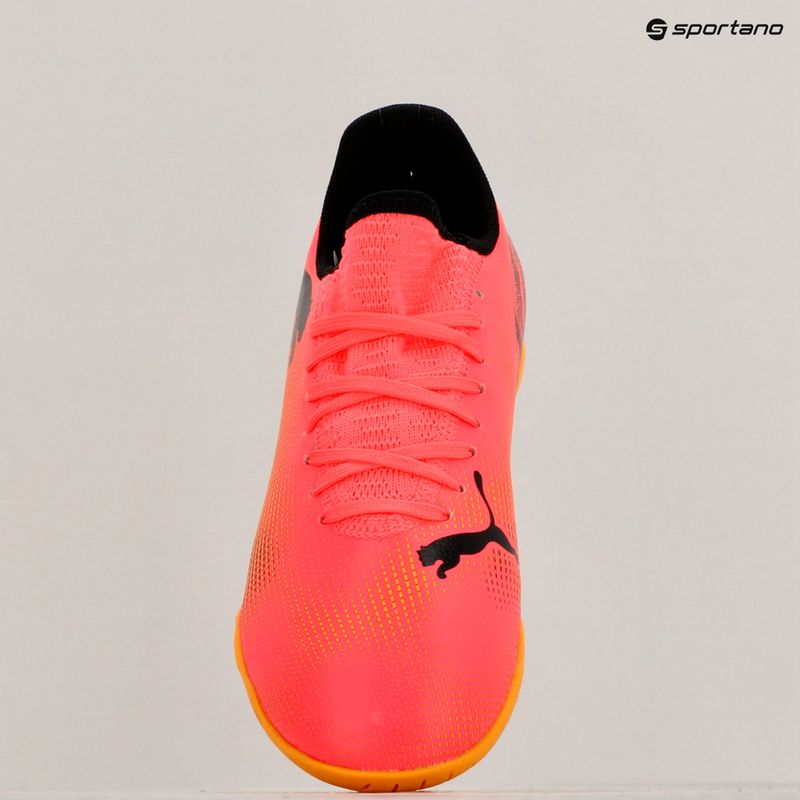 Buty piłkarskie dziecięce PUMA Future 7 Play IT sunset glow/puma black/sun stream 15